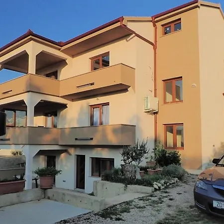 With Parking Space Rovanjska, Paklenica - 25431 Jasenice