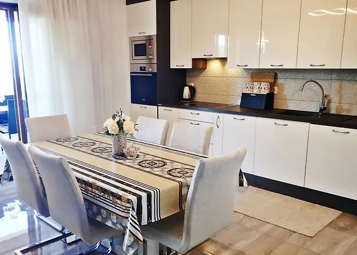 Apartament With Parking Space Rovanjska, Paklenica - 25431 Jasenice (Zadar)